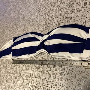 Wassivo women’s top  bikini size XS blue white in good condition